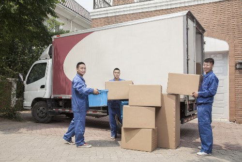Moving truck service for home and business moves in Finsbury Park